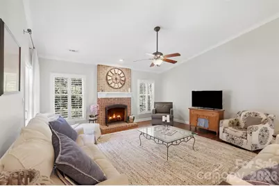 4701 Dawnridge Drive, Charlotte, NC 28226 - Photo 2