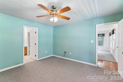 7500 Plott Road, Charlotte, NC 28215 - Photo 14