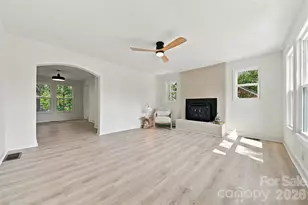 436 N Green St, Morganton, NC 28655 - Photo 2