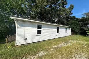 901 State St, Marion, NC 28752 - Photo 16