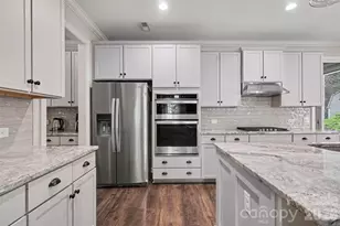 131 Brawley Woods Ln, Mooresville, NC 28115 - Photo 10