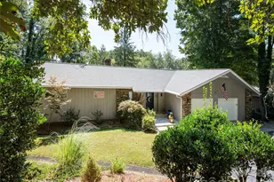 30 W Fairway Dr, Etowah, NC 28729 - Photo 2