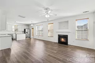 1530 Big Leaf Dr, Charlotte, NC 28262 - Photo 6