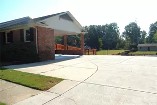 6700 Pine Lake Ln, Mint Hill, NC 28227 - Photo 4