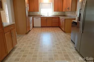 6700 Pine Lake Ln, Mint Hill, NC 28227 - Photo 8