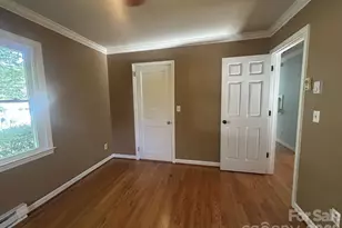 1225 Pinebrook Cir, Hendersonville, NC 28739 - Photo 22