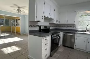 1225 Pinebrook Cir, Hendersonville, NC 28739 - Photo 14