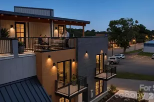 228 Broadway St, Asheville, NC 28801 - Photo 4