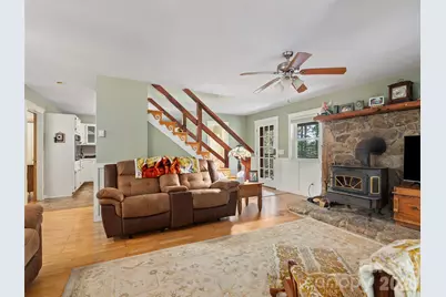 885 Rustic Heights Road, Waynesville, NC 28785 - Photo 8