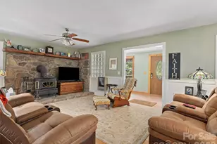 885 Rustic Heights Rd, Waynesville, NC 28785 - Photo 6