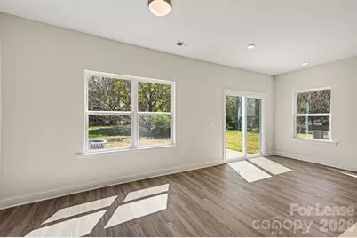 562 W Wilson Avenue, Mooresville, NC 28115 - Photo 22