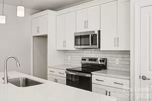 562 W Wilson Ave, Mooresville, NC 28115 - Photo 16