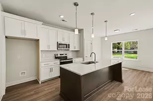 562 W Wilson Ave, Mooresville, NC 28115 - Photo 10