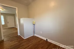 102 E Bradley St, Gastonia, NC 28052 - Photo 8