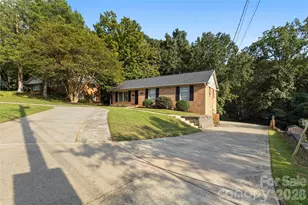 6623 Brookcrest Dr, Charlotte, NC 28210 - Photo 4