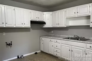 2213 Shamrock Dr, Charlotte, NC 28205 - Photo 10