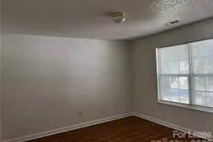 1404 Jordans Pond Ln, Charlotte, NC 28214 - Photo 6