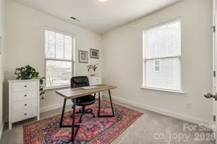 400 Simeon Dr, Charlotte, NC 28208 - Photo 22