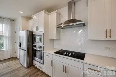 400 Simeon Drive, Charlotte, NC 28208 - Photo 4