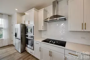 400 Simeon Dr, Charlotte, NC 28208 - Photo 4