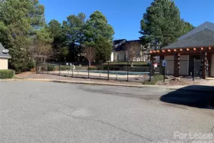 5307 Waverly Lynn Ln, Charlotte, NC 28269 - Photo 14