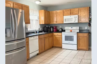 2051 E Park Drive, Lancaster, SC 29720 - Photo 28