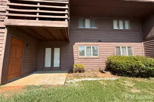 1823 J Julian Ln, Charlotte, NC 28208 - Photo 12