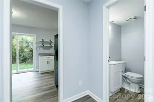 300 E Charlotte Ave, Mount Holly, NC 28120 - Photo 6