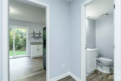 300 E Charlotte Avenue #5, Mount Holly, NC 28120 - Photo 6