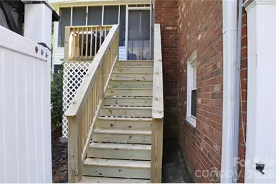 6045 Woodcove Drive, Winston Salem, NC 27104 - Photo 4