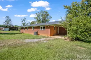 182 Longview Dr, Forest City, NC 28043 - Photo 6