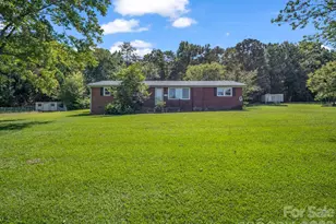 182 Longview Dr, Forest City, NC 28043 - Photo 2