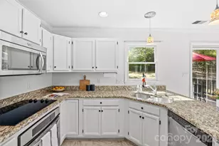 2916 Winghaven Ln, Charlotte, NC 28210 - Photo 12