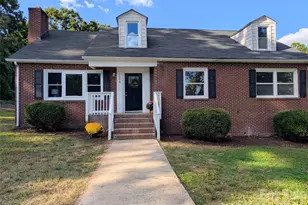 2048 Simmons St, Gastonia, NC 28052 - Photo 2
