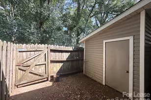 1613 N Sharon Amity Rd, Charlotte, NC 28205 - Photo 12