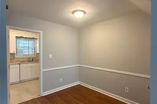 1613 N Sharon Amity Rd, Charlotte, NC 28205 - Photo 4