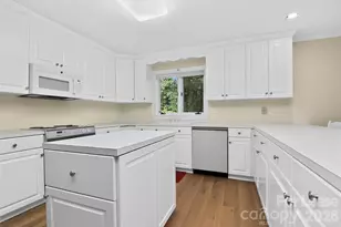 151 Seagrove Ln, Mooresville, NC 28117 - Photo 12