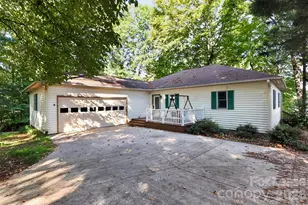 151 Seagrove Ln, Mooresville, NC 28117 - Photo 1