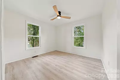 436 N Green Street, Morganton, NC 28655 - Photo 10