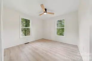 436 N Green St, Morganton, NC 28655 - Photo 10