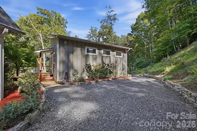 2711 Rabbit Hop Road, Spruce Pine, NC 28777 - Photo 6