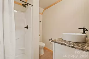 2711 Rabbit Hop Rd, Spruce Pine, NC 28777 - Photo 32