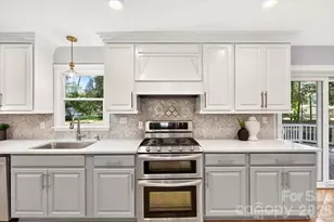 6607 Long Meadow Rd, Charlotte, NC 28210 - Photo 16