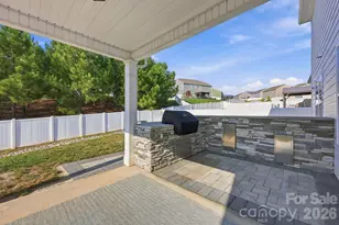 105 Yellow Birch Loop, Mooresville, NC 28117 - Photo 2