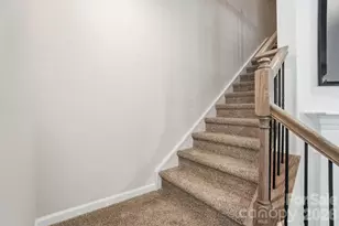 5234 Wyes Oak Ln, Charlotte, NC 28269 - Photo 12