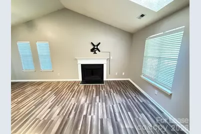 8006 Maxwelton Drive, Huntersville, NC 28078 - Photo 4