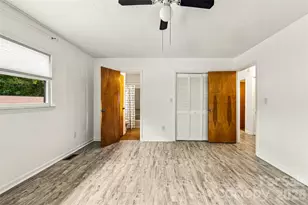 117 View De Lake Dr, Etowah, NC 28729 - Photo 12