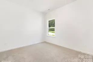 5721 Howard St, Charlotte, NC 28269 - Photo 12