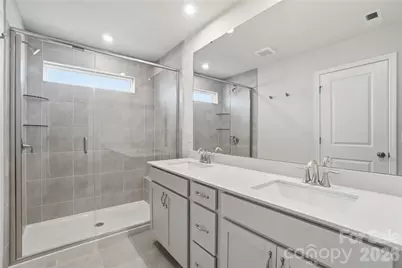 5230 Wyes Oak Lane, Charlotte, NC 28269 - Photo 16