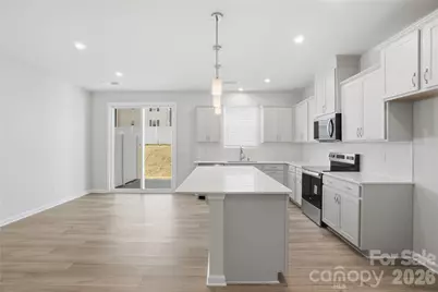 5230 Wyes Oak Lane, Charlotte, NC 28269 - Photo 8